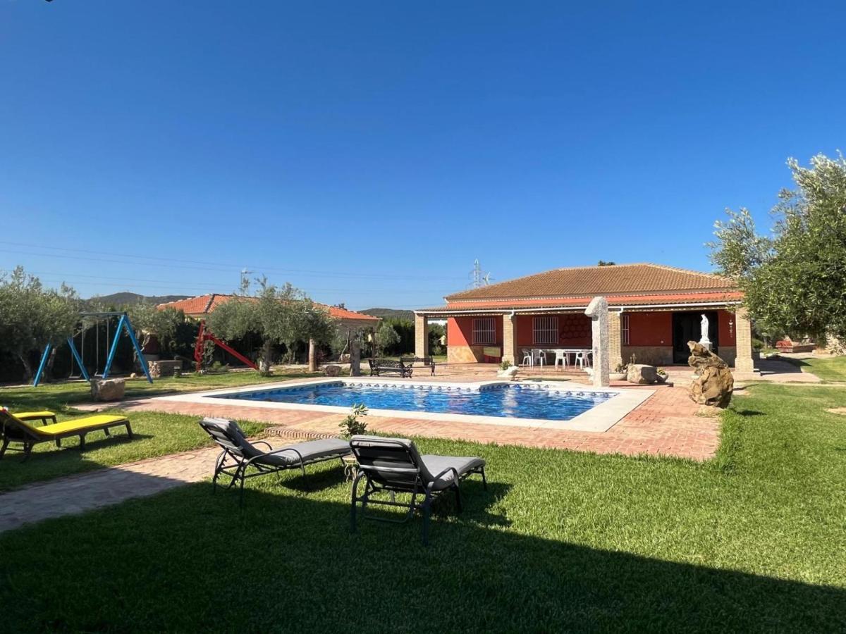 Villa La Estacada Lora del Río Exterior foto