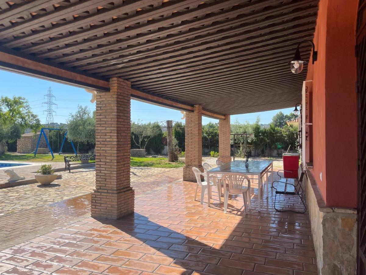 Villa La Estacada Lora del Río Exterior foto