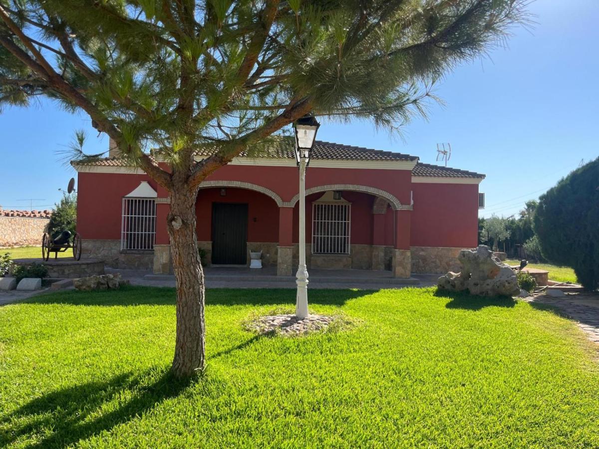 Villa La Estacada Lora del Río Exterior foto
