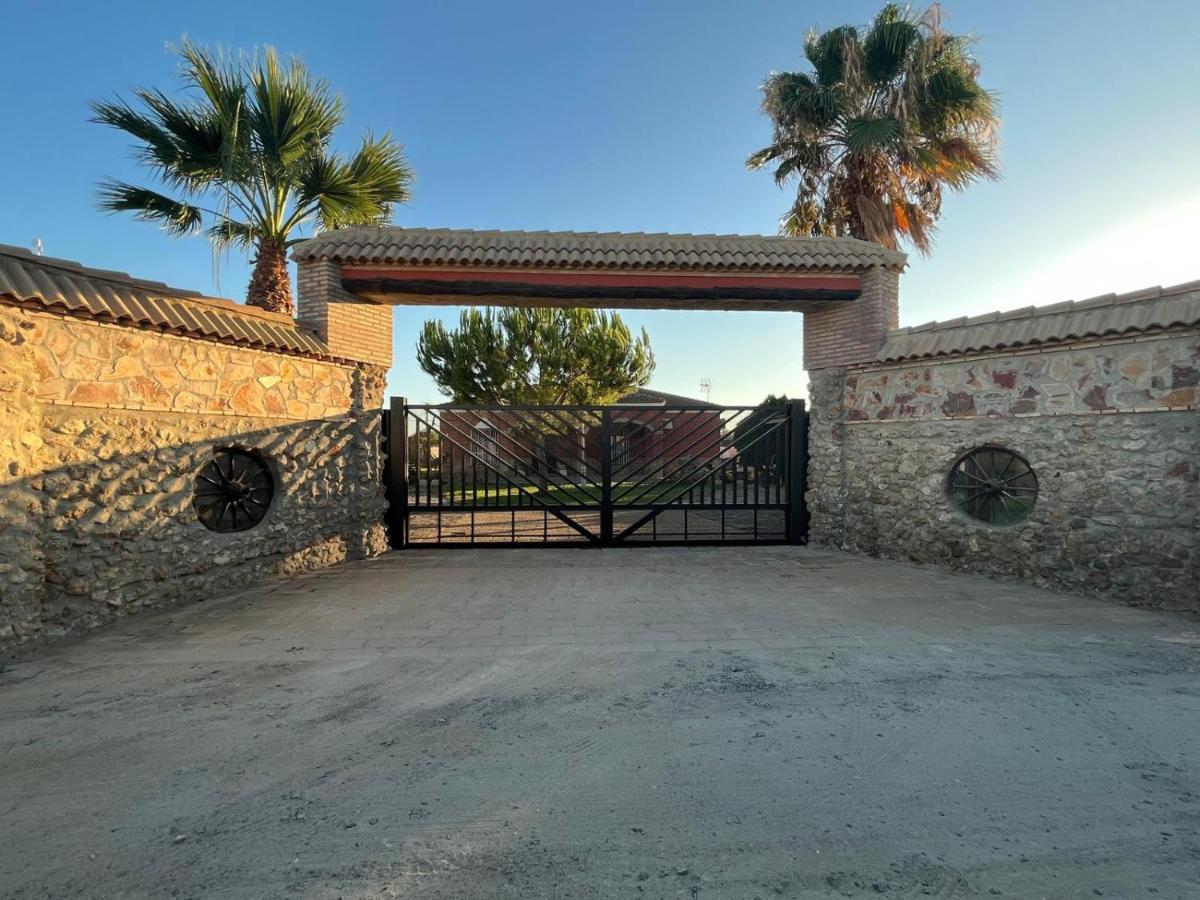 Villa La Estacada Lora del Río Exterior foto